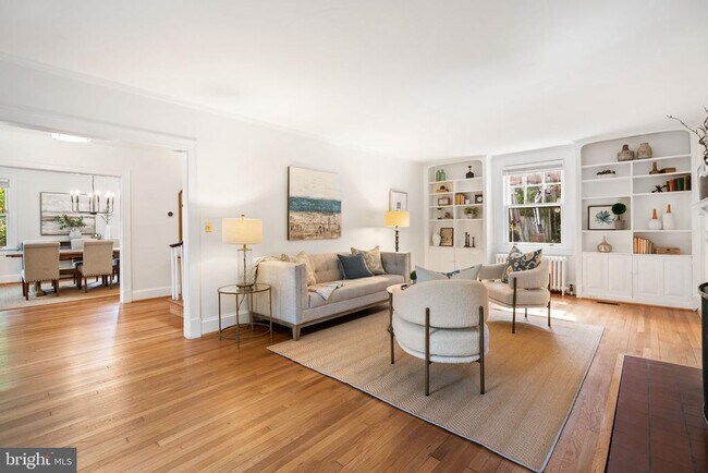 Building Photo - 4008 Rosemary St