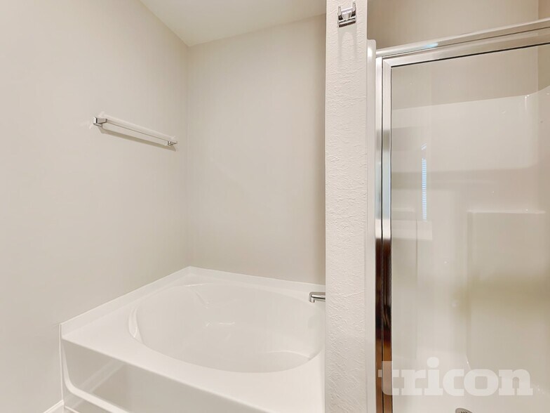 Building Photo - 109 Innis Brk Cir SW