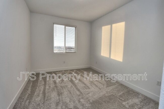 Building Photo - 4364 Greenshank Cir