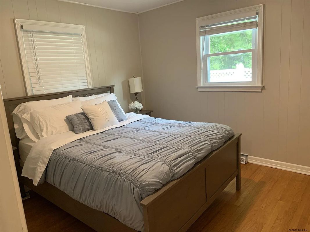 Building Photo - 15 Alvina Blvd