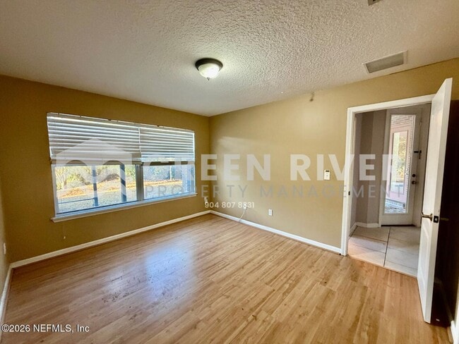 Building Photo - 1462 Scenic Oaks Dr