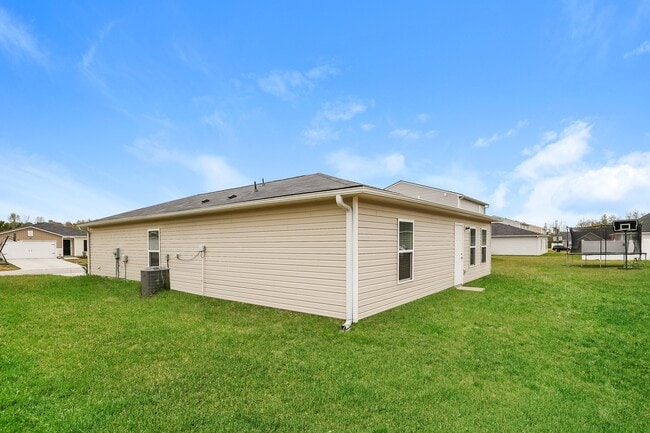 Building Photo - 869 Nursery Rdg Dr