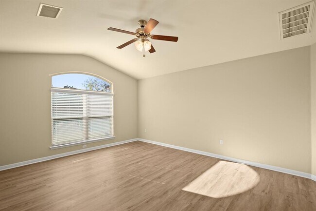 Building Photo - 420 Tula Trail