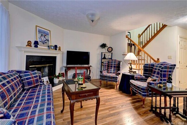 Building Photo - 5101 Salisbury Mews