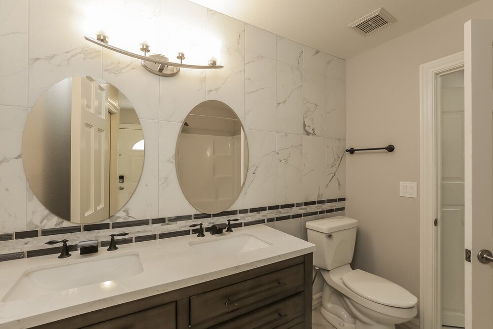 Building Photo - 1915 S 39th St