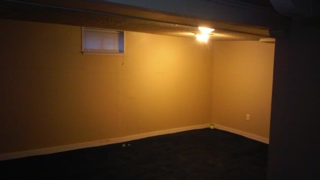 Building Photo - 269 Summit St