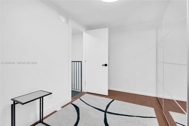 Building Photo - 13028 SW 88th Ln