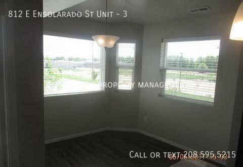 Building Photo - 812 E Ensolarado St