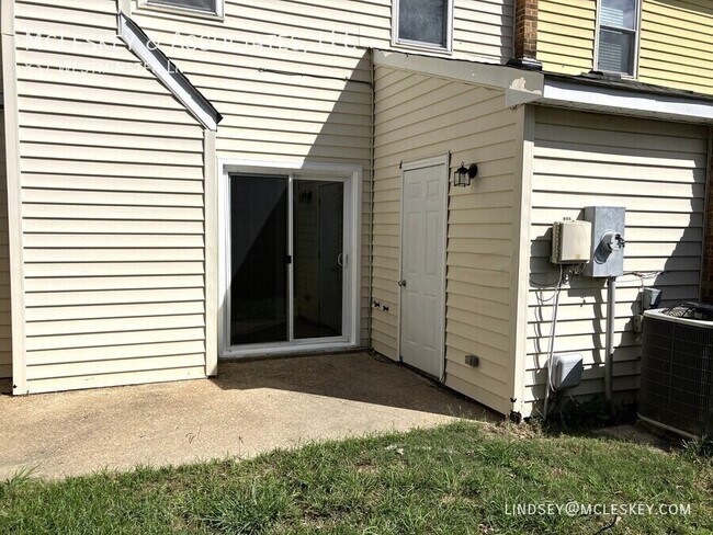 Building Photo - 837 Westminster Ln
