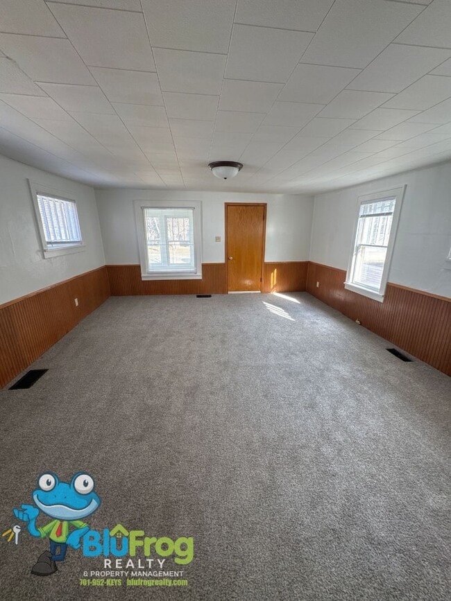 Building Photo - 455 2nd St SW