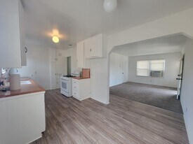 Building Photo - 16911 Glenetta Way