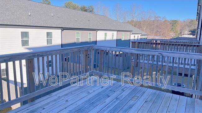 Building Photo - 3 Sandstone Dr