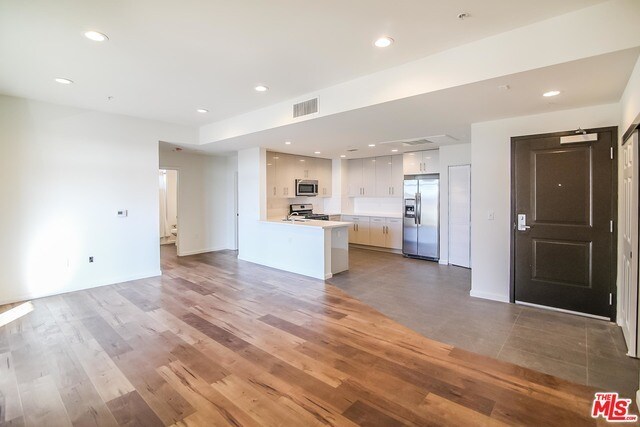 Building Photo - 3480 San Marino St