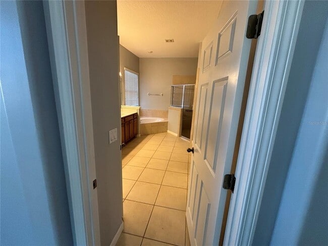 Building Photo - 1384 Eagle Crossing Dr