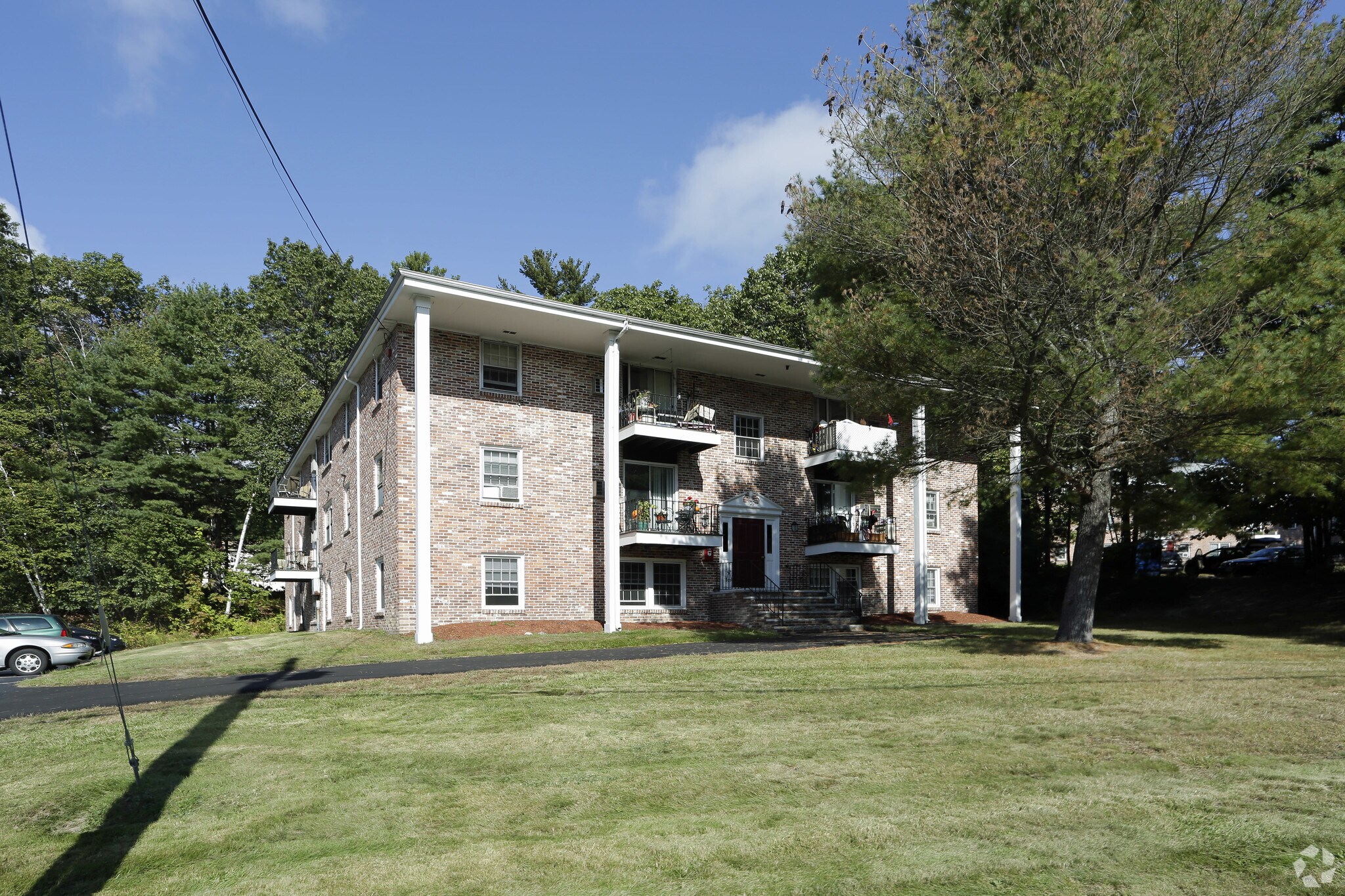 Derry C.C. Estates 18 Linlew Dr Derry NH 03038 Apartment Finder