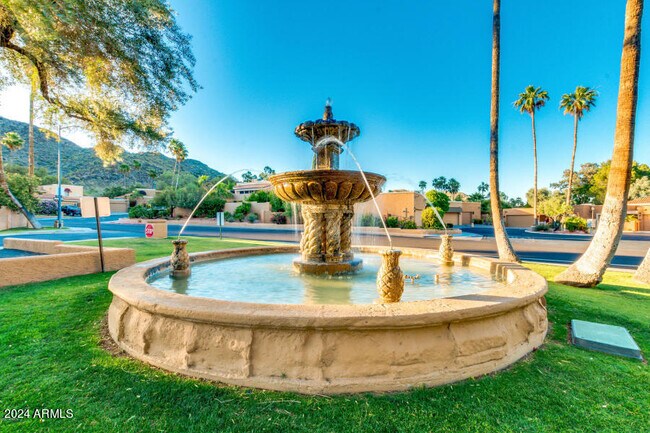 Building Photo - 10415 N 10th St