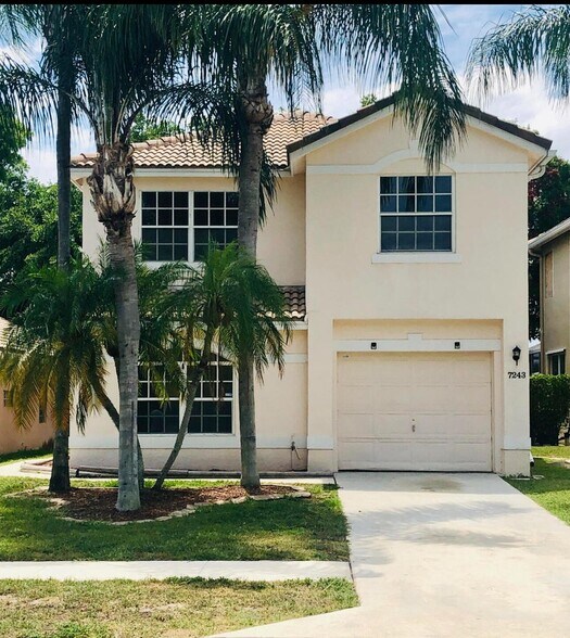 Primary Photo - 7243 Coppitt Key St