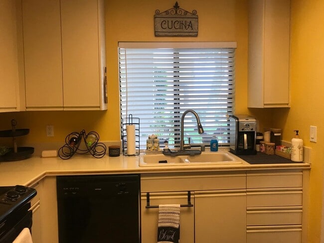 Building Photo - 67392 S Chimayo Dr