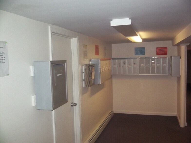 Building Photo - 330 Green St