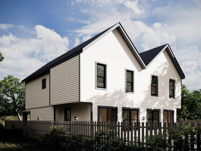 Building Photo - 4618 Davenport St