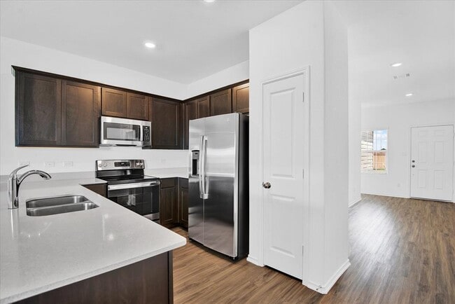 Building Photo - 1138 Cattail Ln