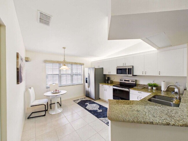 Building Photo - Furnished Seasonal or Annual Rental in Pip...