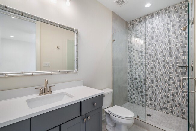 Building Photo - 316 Majestic Trail