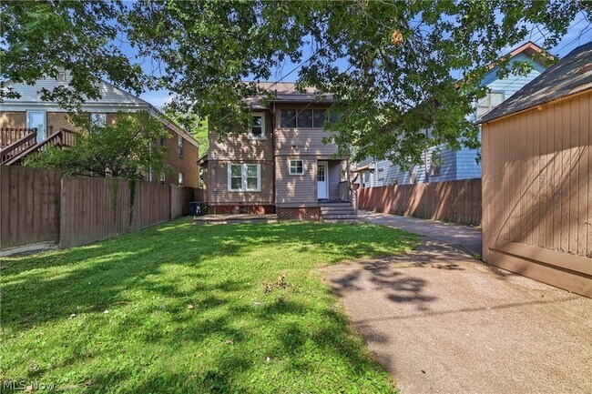 Building Photo - 1539 Elbur Ave