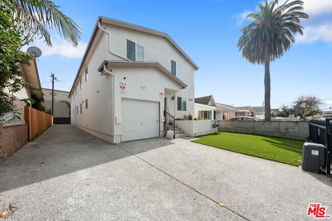 Building Photo - 5912 S Flower St