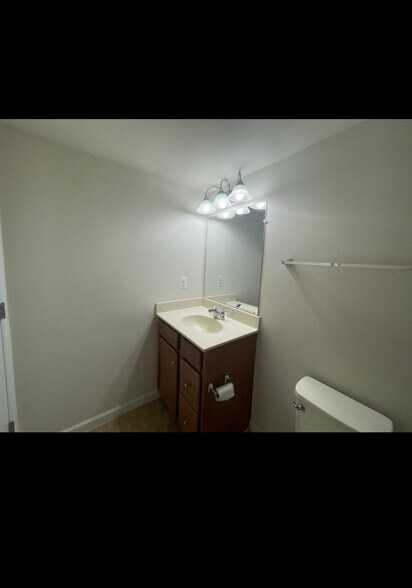Building Photo - 8322 Heritage Crossing Ct