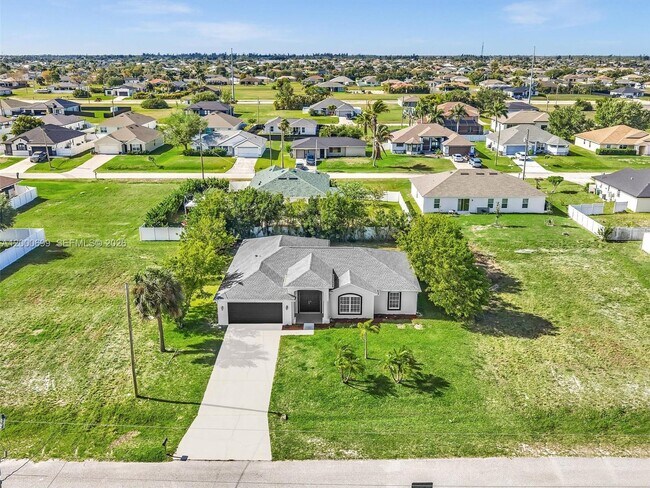 Building Photo - 2022 NW 9th Terrace