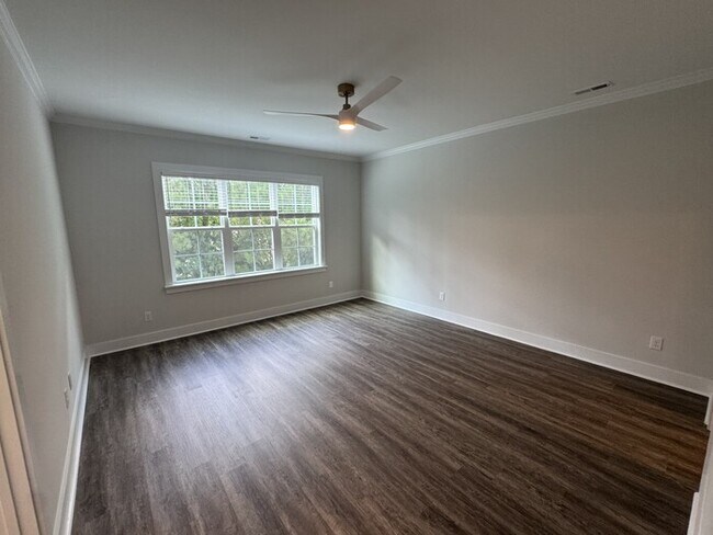 Building Photo - 3 Bed 2.5 Bath Brand New Townhome