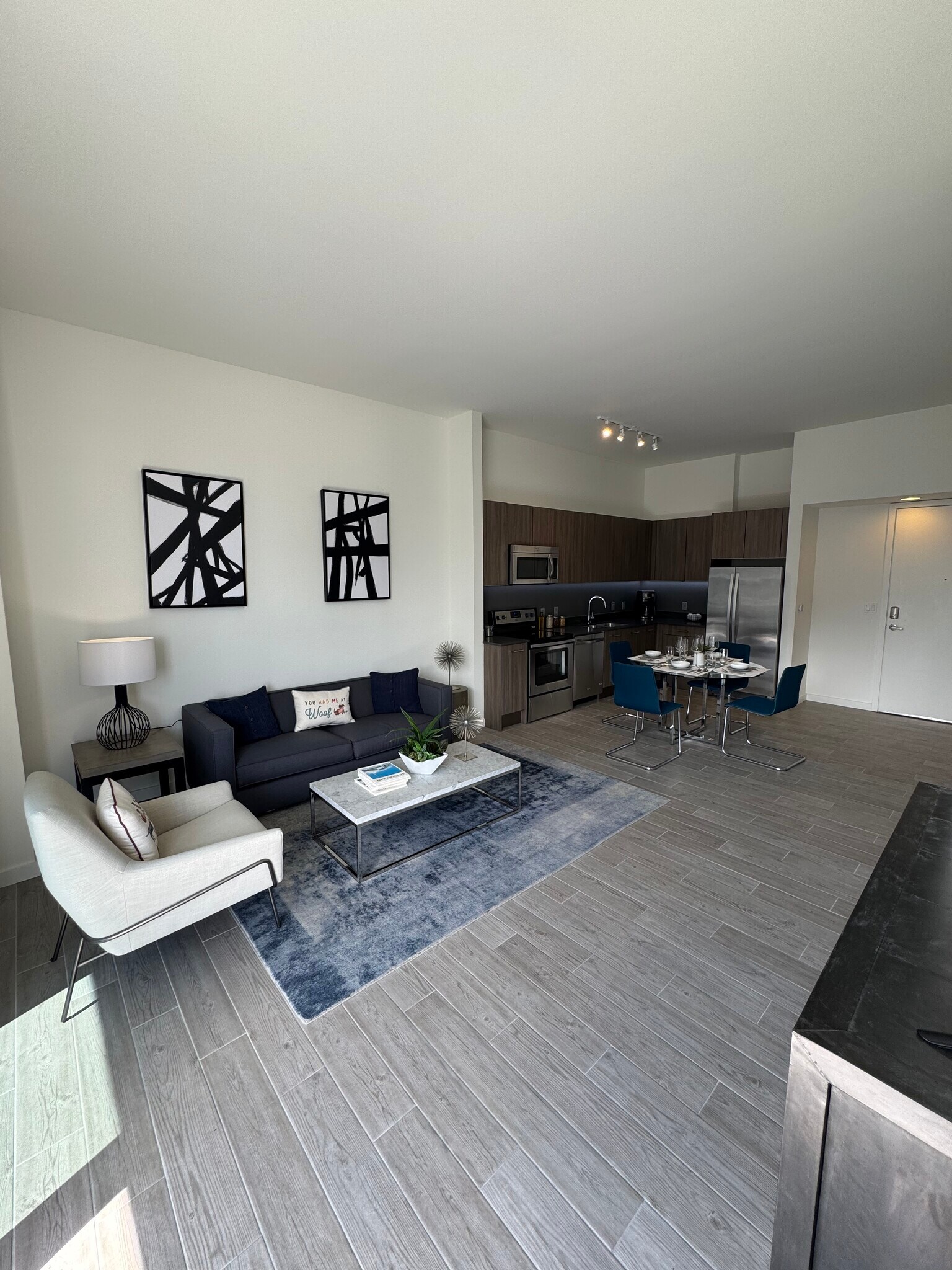 Apartment View - 342 NE 35th St