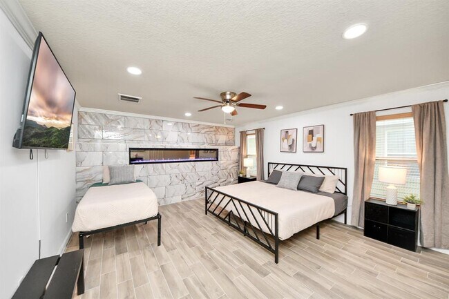 Building Photo - 11754 Green Coral Drive