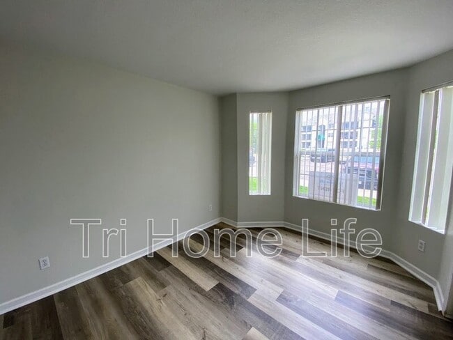Building Photo - 12158 W Dorado Pl
