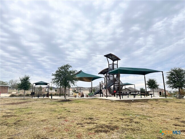 Building Photo - 101 Calgary Ln