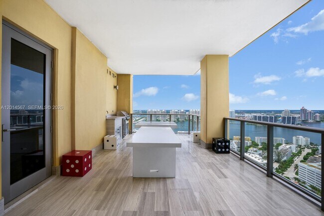 Building Photo - 17749 Collins Ave