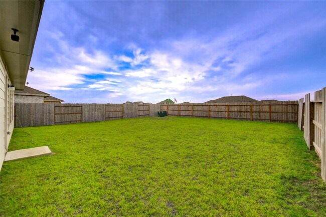 Building Photo - 3110-3110 Spanish Oak Ln