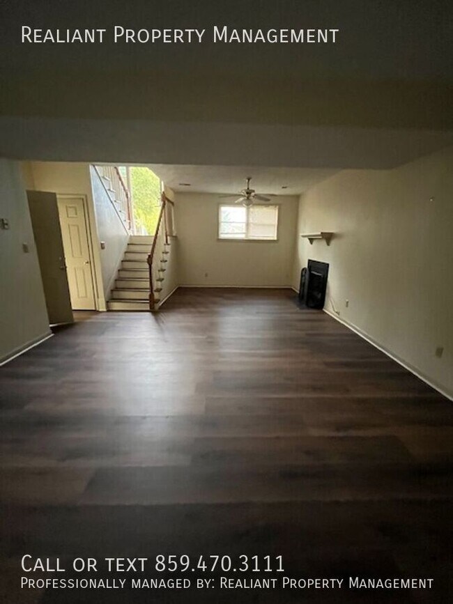 Building Photo - 605 Dardanelles Dr