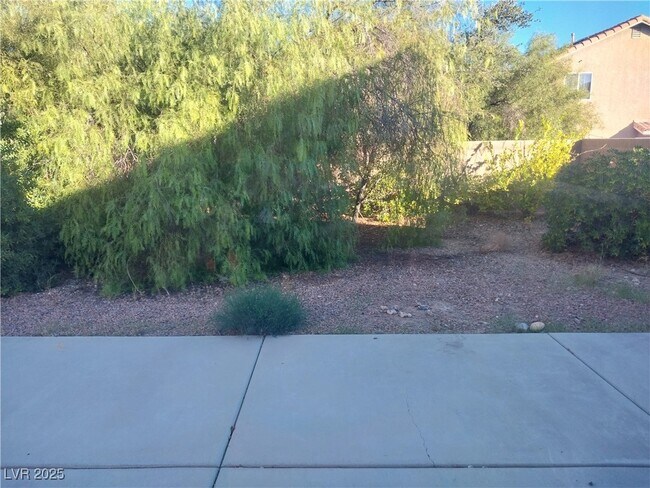 Building Photo - 9428 Santana Siesta Ave