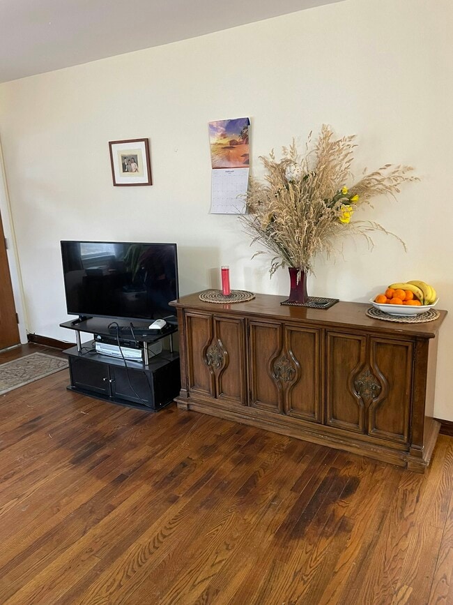 Building Photo - 132 Boulevard