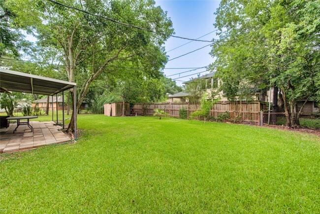 Building Photo - 4046 Woodfin St