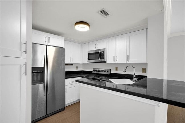 Building Photo - 199 14th St NE