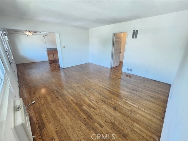 Building Photo - 14229 Moorpark St