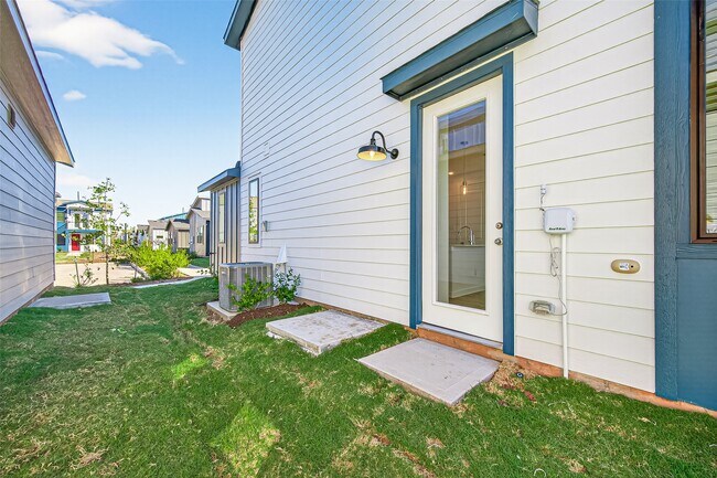 Building Photo - 3223 Loam Ln