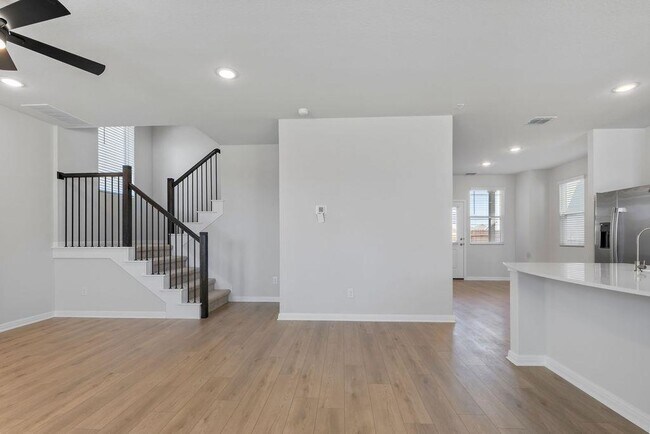 Building Photo - 104 Woodrow Ln