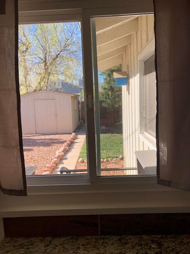 Building Photo - Charming 4 Bd, 2 Ba, Ranch Home in D-12 School District, close to Downtown, Trails and Ft. Carson