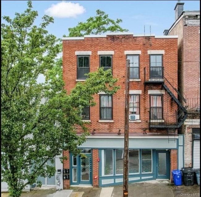 Primary Photo - 185 Broadway
