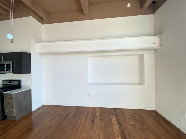 Building Photo - 2212 E Venango St