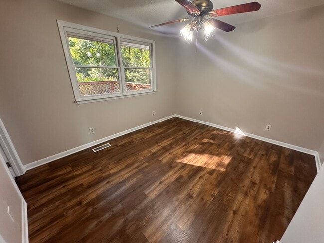 Building Photo - 375 Buck Island Dr